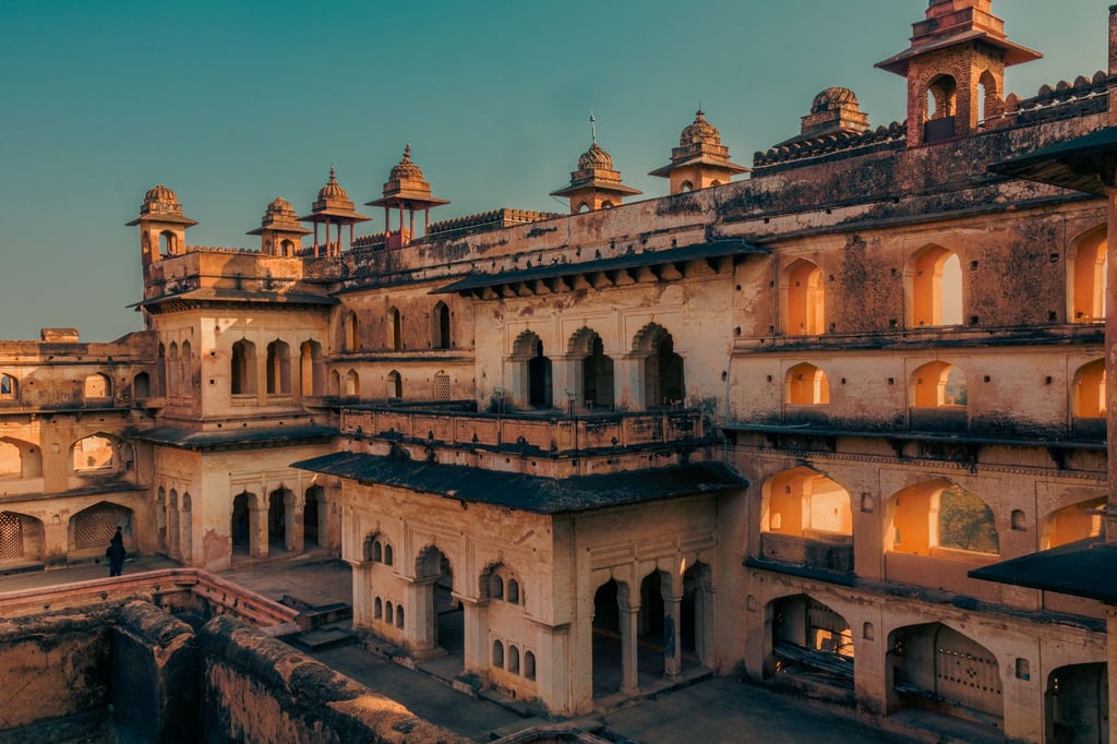 Orchha Madhya Pradesh fort temples - Orchha: Nearest Airports and How to Reach It